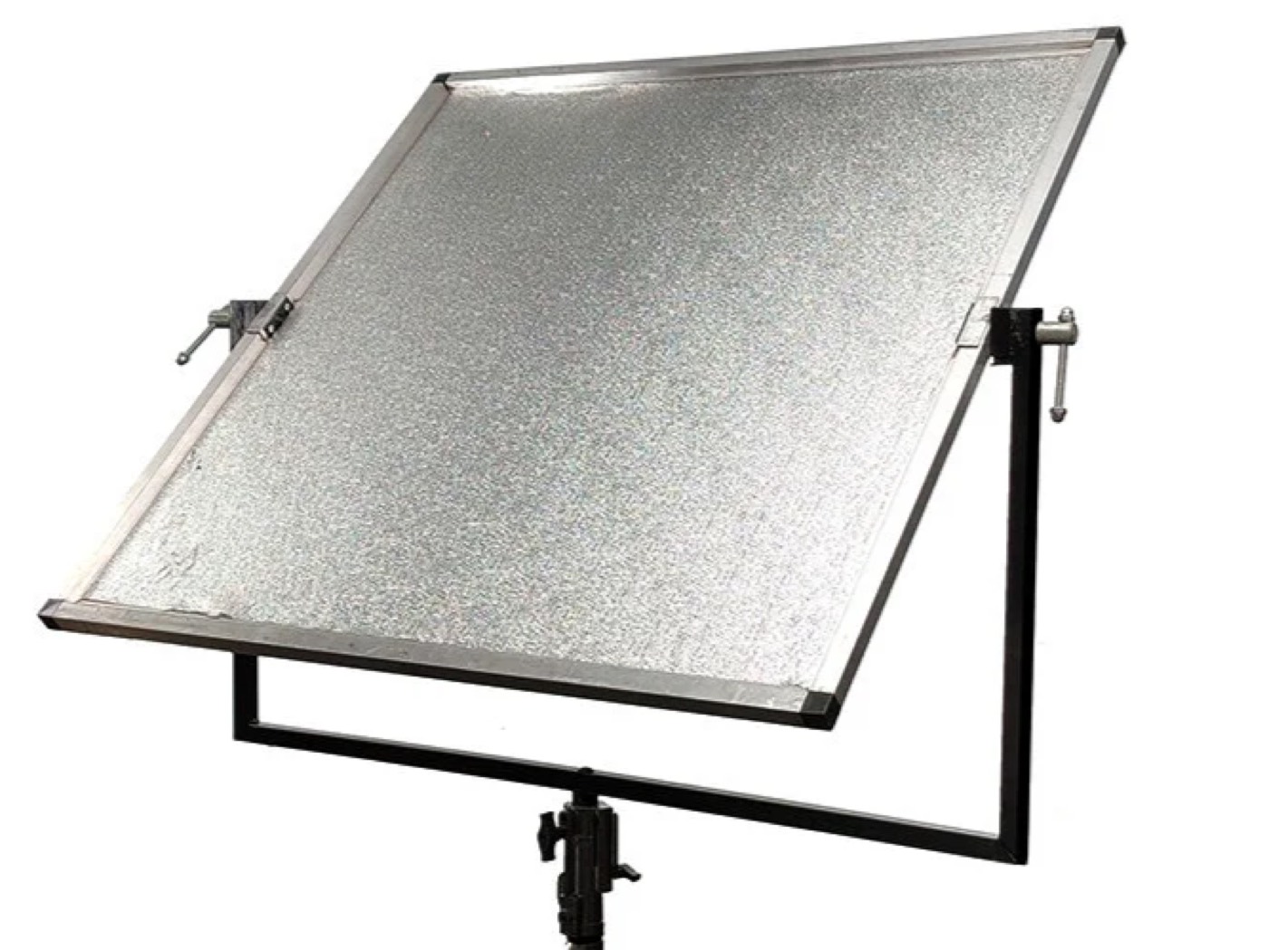 4ft x 6ft Reflector on rent in Dehradun — Grip & Diffusion — ₹780/day | Mendly